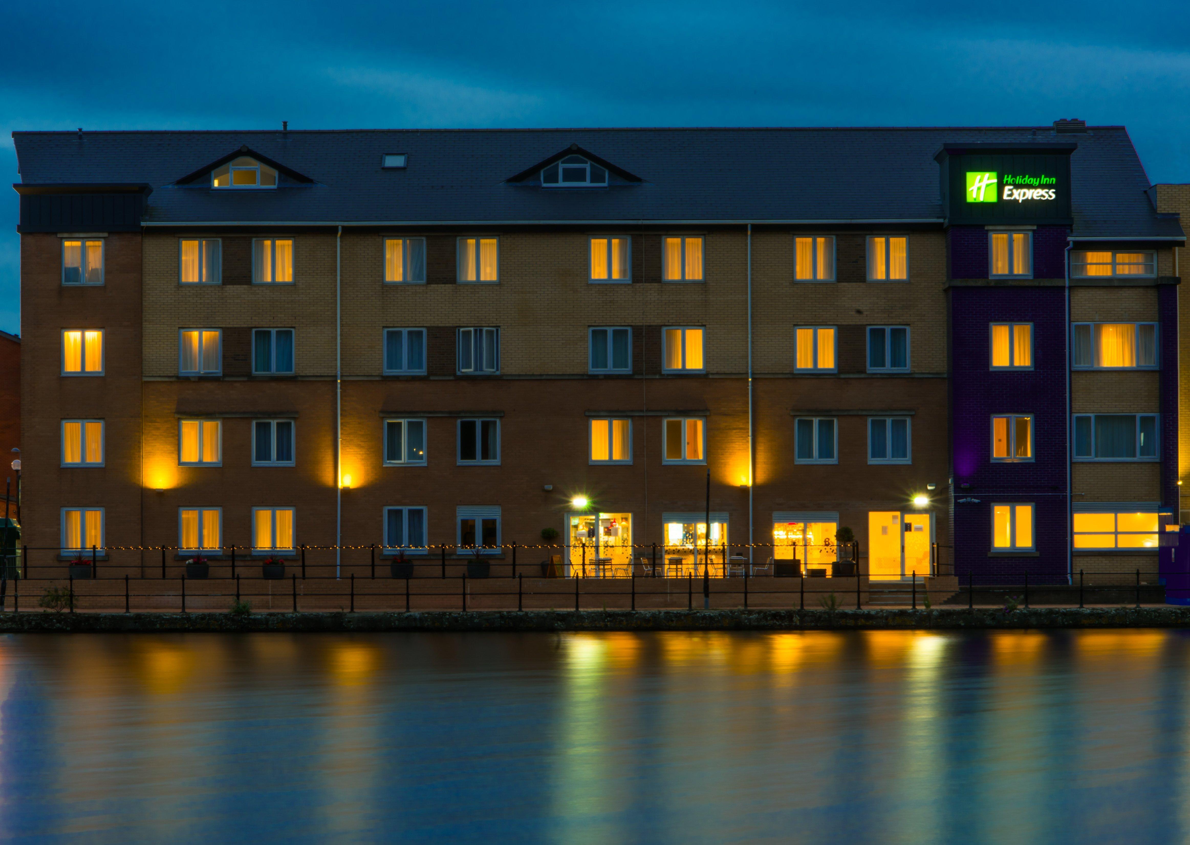 Holiday Inn Express Cardiff Bay By Ihg Luaran gambar