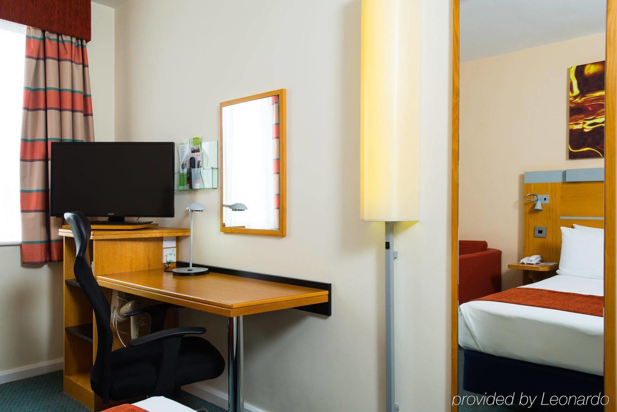 Holiday Inn Express Cardiff Bay By Ihg Luaran gambar